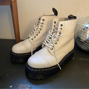 Dr. Martens SINCLAIR MILLED NAPPA LEATHER PLATFORM BOOTS